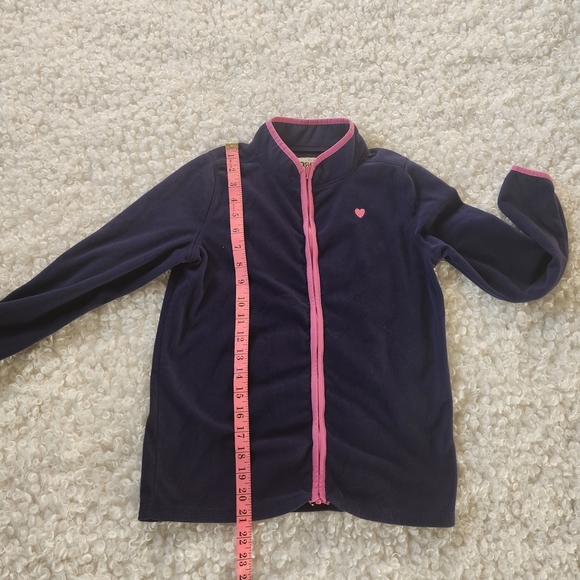 OshKosh B’gosh Navy Fleece Jacket Girls Size 10 Pink Heart Accent Cozy Layer - Picture 4 of 7